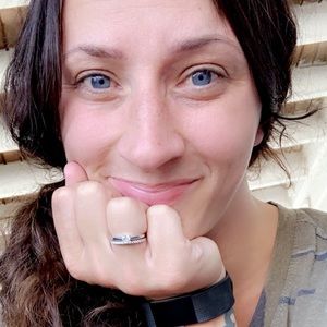 Meet your Posher, Carlee